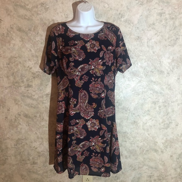 Signature Studio Dresses & Skirts - Signature Studio Tappered Blue Dress